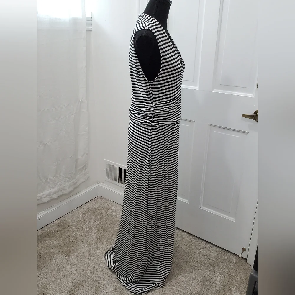 Maxi Dress - Picture 3 of 6